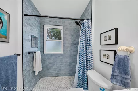 Bath - 3415 Williams St, Dearborn, MI 48124 photo 3 of 4