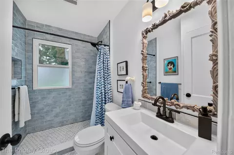 Bath - 3415 Williams St, Dearborn, MI 48124 photo 2 of 4