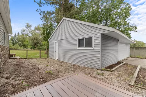 Exterior - 35520 Ronald St, Romulus, MI 48174 photo 3 of 11
