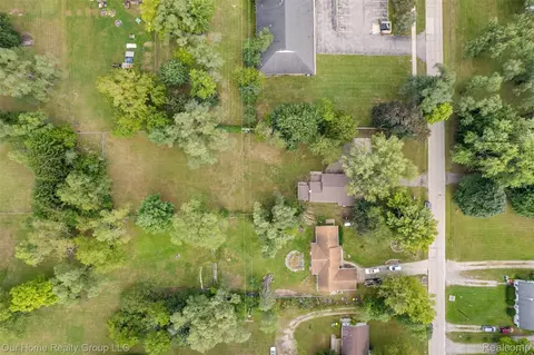 View/Area - 35520 Ronald St, Romulus, MI 48174 photo 5 of 9
