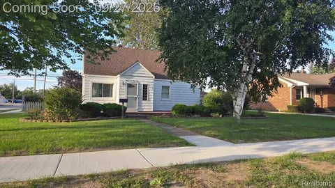 30644 Pardo St, Garden City, MI 48135