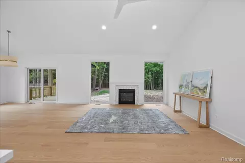 Living - 3133 Farmbrook Ln, Metamora, MI 48455 photo 3 of 11