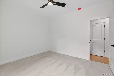 Bedroom - 3133 Farmbrook Ln, Metamora, MI 48455 photo 4 of 8
