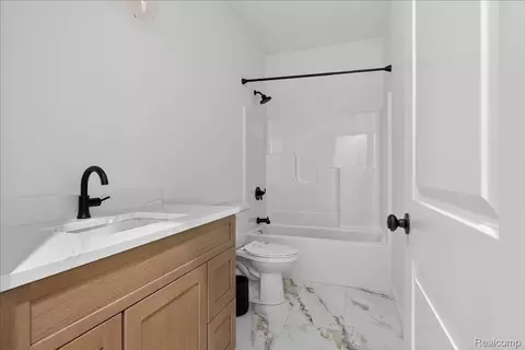 Bath - 3133 Farmbrook Ln, Metamora, MI 48455 photo 1 of 5