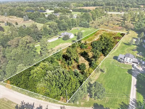View/Area - 3133 Farmbrook Ln, Metamora, MI 48455 photo 3 of 12