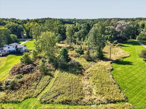 View/Area - 3133 Farmbrook Ln, Metamora, MI 48455 photo 10 of 12