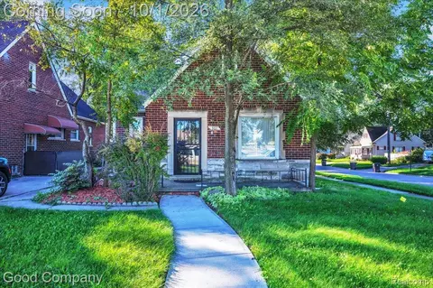 361 Elizabeth Lake Rd, Pontiac, MI 48341