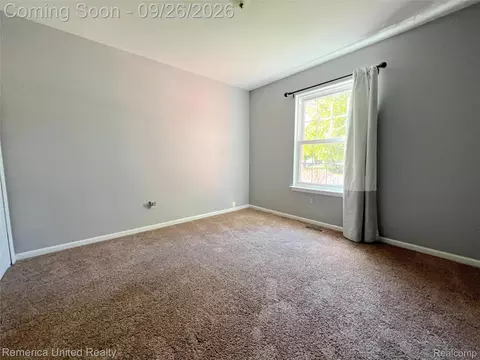 Bedroom - 3397 Dewdrop Ln, Genoa, MI 48843 photo 2 of 2