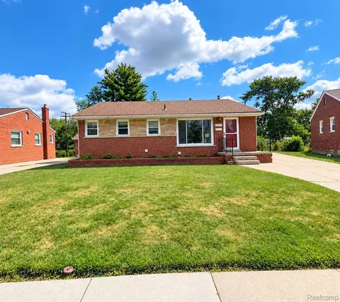 29451 Steinhauer St, Inkster, MI 48141