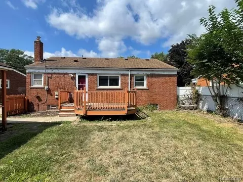 Exterior - 29451 Steinhauer St, Inkster, MI 48141 photo 4 of 4