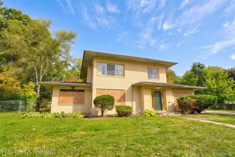 Exterior - 2219 Copeman Blvd, Flint, MI 48504 photo 1 of 2