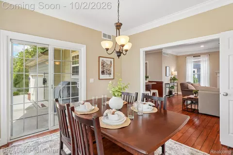Dining - 526 Kimball St, Howell, MI 48855 photo 2 of 2