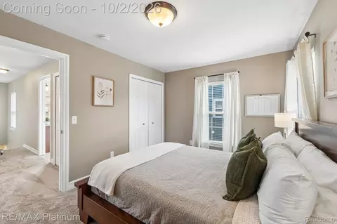 Bedroom - 526 Kimball St, Howell, MI 48855 photo 3 of 9