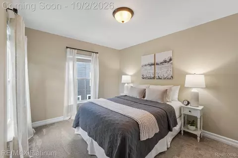 Bedroom - 526 Kimball St, Howell, MI 48855 photo 5 of 9