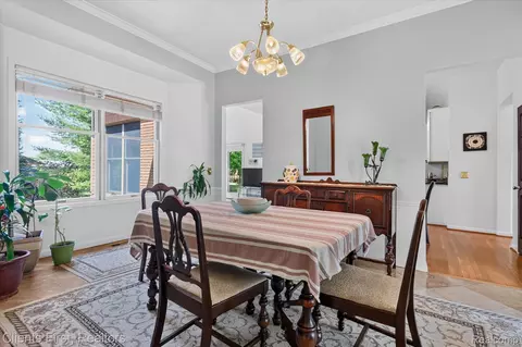 Dining - 2912 Tanglewood Dr, Wayne, MI 48184 photo 1 of 5