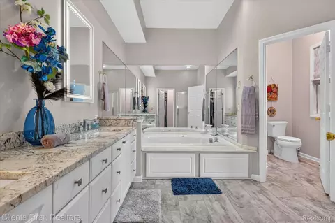Other - 2912 Tanglewood Dr, Wayne, MI 48184 photo 7 of 14