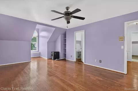Bedroom - 2912 Tanglewood Dr, Wayne, MI 48184 photo 10 of 11