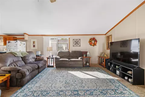 324 Fox Chase Blvd, Grand Blanc, MI 48439