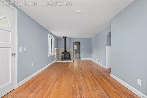 Living - 8285 Pilgrim, Washington, MI 48094 photo 7 of 9