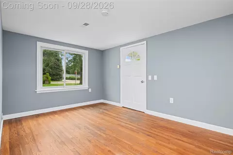 Living - 8285 Pilgrim, Washington, MI 48094 photo 2 of 9