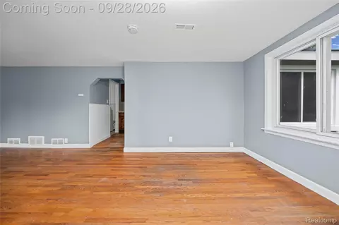 Living - 8285 Pilgrim, Washington, MI 48094 photo 1 of 9