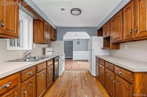 Kitchen - 8285 Pilgrim, Washington, MI 48094 photo 2 of 2