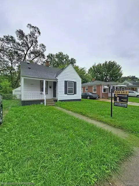 18850 Dalby, Redford, MI 48240