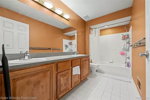 Bath - 21257 Gentry Dr, Macomb, MI 48044 photo 4 of 4