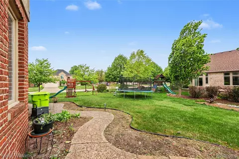 Exterior - 21257 Gentry Dr, Macomb, MI 48044 photo 3 of 3