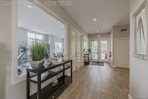 Entry Way - 51252 Silverton, Canton, MI 48187 photo 6 of 7