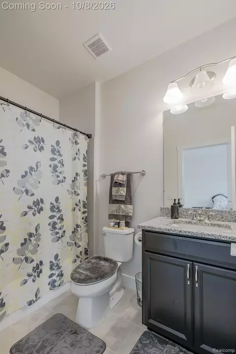 Bath - 51252 Silverton, Canton, MI 48187 photo 5 of 7