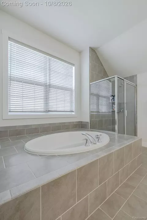 Bath - 51252 Silverton, Canton, MI 48187 photo 4 of 7