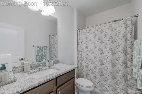 Bath - 51252 Silverton, Canton, MI 48187 photo 6 of 7