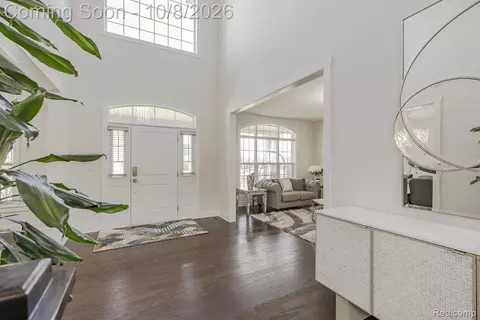 Entry Way - 51252 Silverton, Canton, MI 48187 photo 1 of 7