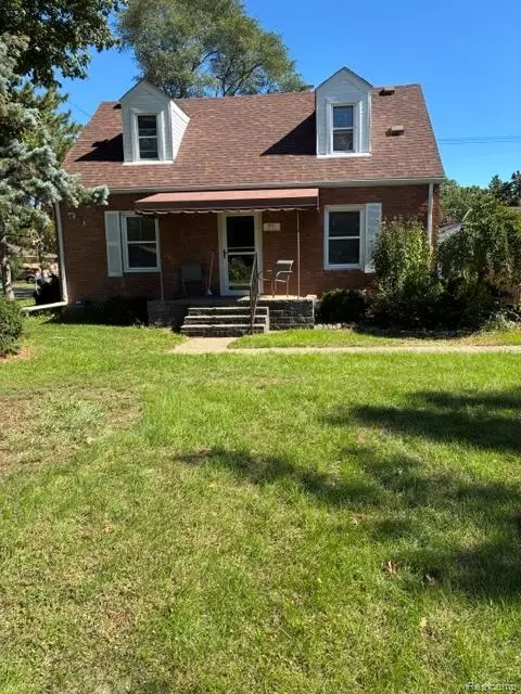 8990 Hix St, Livonia, MI 48150