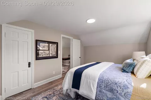 Bedroom - 1544 Hampton Rd, Grosse Pointe Woods, MI 48236 photo 3 of 3