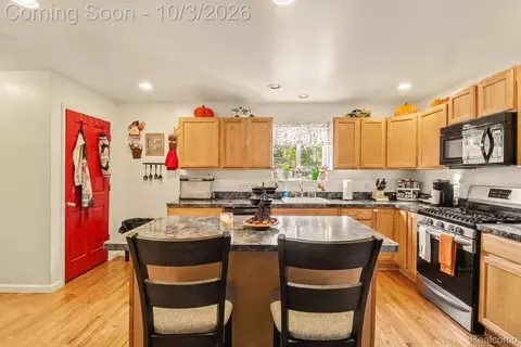 Kitchen - 5322 Moore St, Wayne, MI 48184 photo 4 of 4
