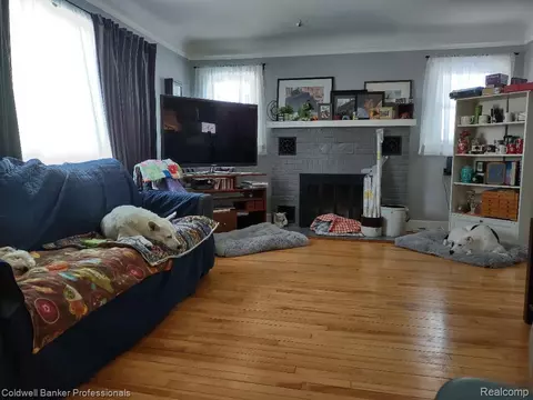319 Barry St, Alpena, MI 49707