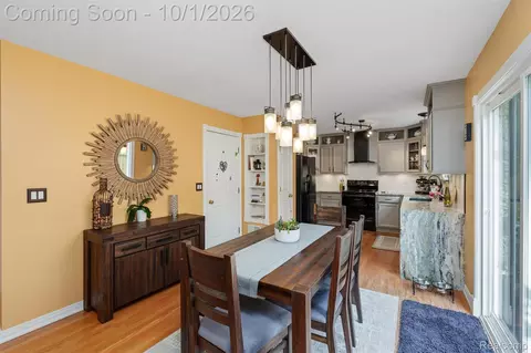 Dining - 804 Star Dr, Davison, MI 48423 photo 2 of 4