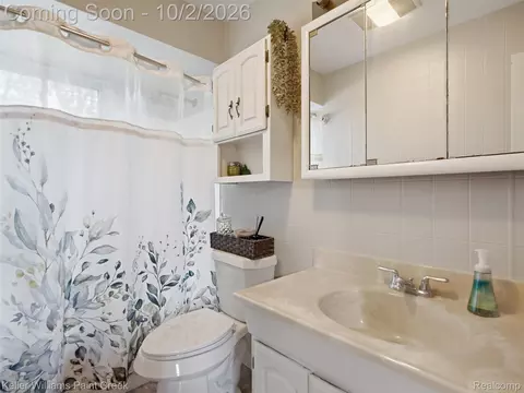 Bath - 50136 North Ave, Macomb, MI 48042 photo 1 of 1