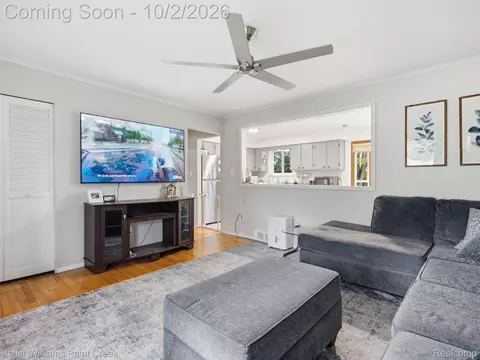 Living - 50136 North Ave, Macomb, MI 48042 photo 3 of 3