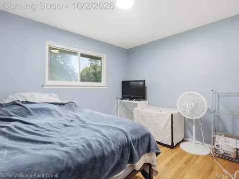 Bedroom - 50136 North Ave, Macomb, MI 48042 photo 2 of 3