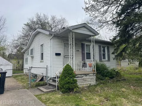 6184 Guilford St, Detroit, MI 48224