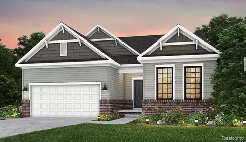 282 Skydrake Ct, Orion, MI 48359