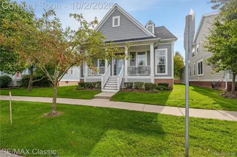 42591 Whitman Way, Novi, MI 48377