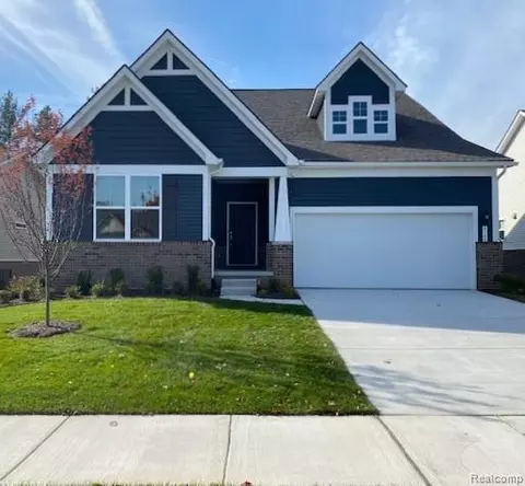 278 Skydrake Ct, Orion, MI 48359