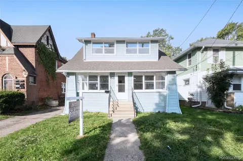 63 Mark Ave, Pontiac, MI 48340