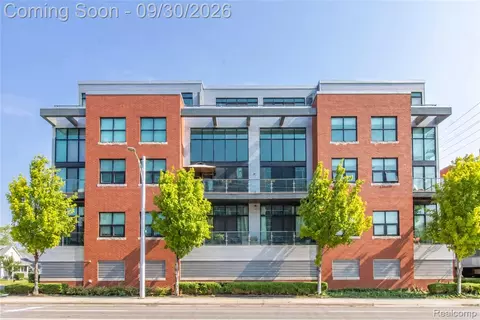100 Center St #302, Royal Oak, MI 48067