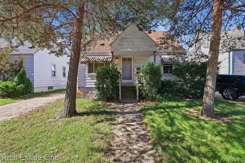4172 Academy St, Dearborn Heights, MI 48125