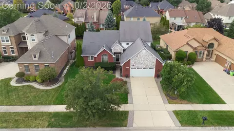 View/Area - 45563 Thorn Tree Ln, Macomb, MI 48044 photo 2 of 13